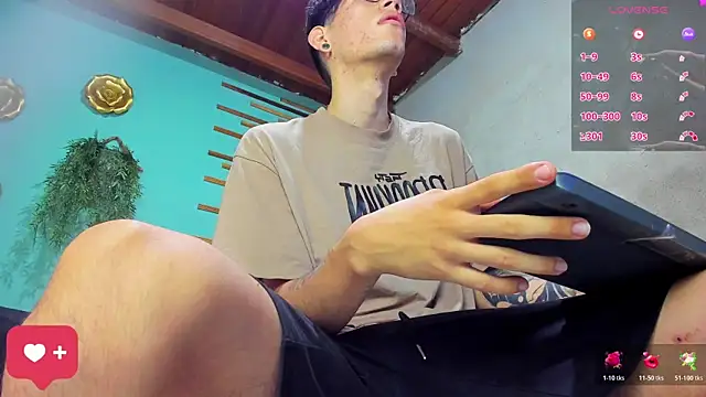 david huge online show from 11/01/25, 01:38