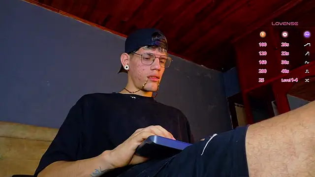 david huge online show from 11/16/25, 01:32