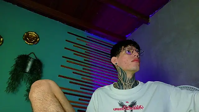 david huge online show from 05/05/26, 01:25