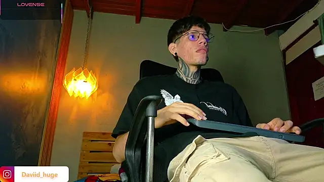 david huge online show from 04/12/26, 03:54