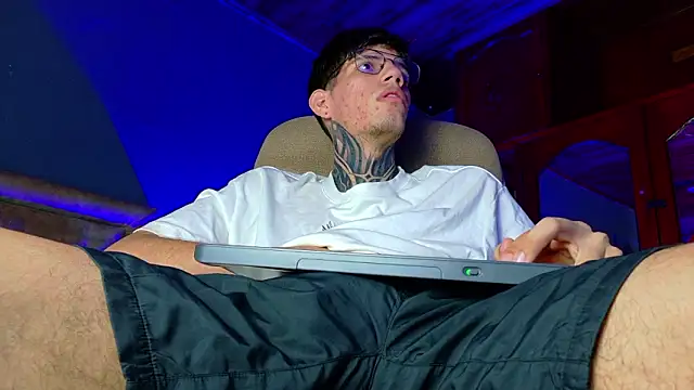 david huge online show from 02/13/26, 01:38