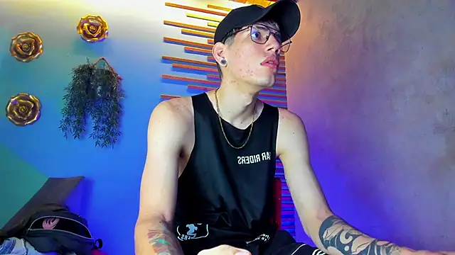 david huge online show from 10/30/25, 01:31