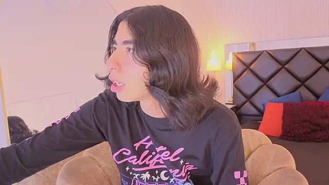 Snapshot of ryo_light chatting on 02/26/26, 04:01 ryo light online show from 02/26/26, 04:01