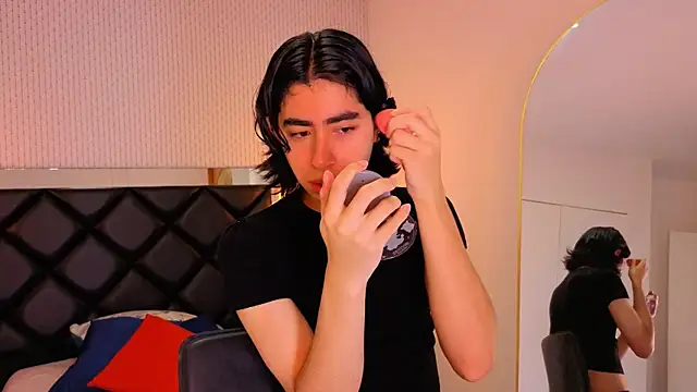 ryo light online show from 10/15/25, 08:39