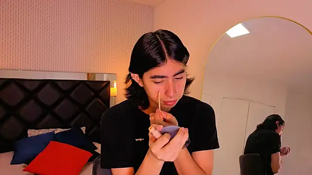 ryo light online show from 10/16/25, 08:17