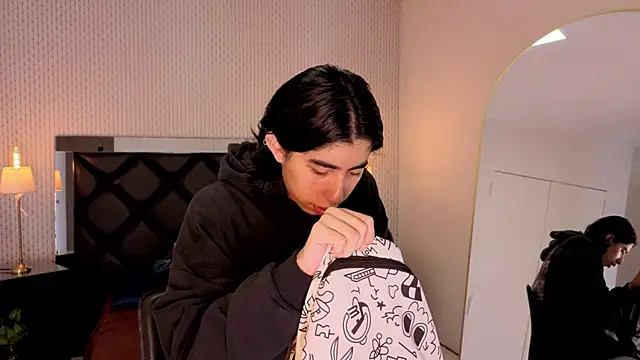 ryo light online show from 10/08/25, 08:09