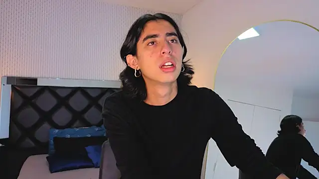 ryo light online show from 10/02/25, 08:23