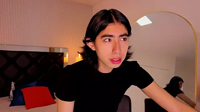 ryo light online show from 10/17/25, 08:21