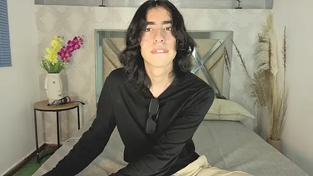 ryo light online show from 12/19/25, 01:20