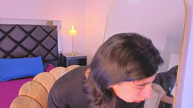 Snapshot of ryo_light chatting on 02/19/26, 04:09 ryo light online show from 02/19/26, 04:09