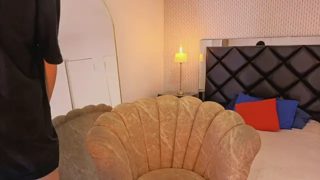 Snapshot of ryo_light chatting on 02/21/26, 04:25 ryo light online show from 02/21/26, 04:25