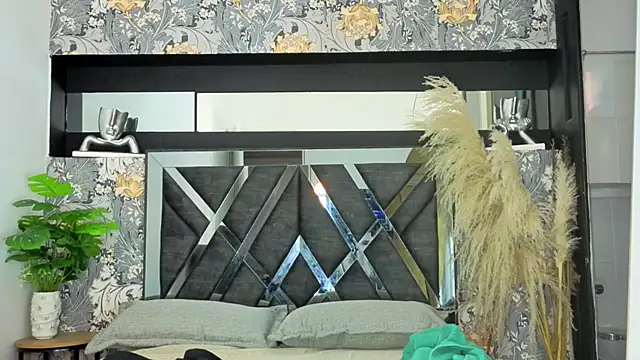 Snapshot of ryo_light chatting on 01/10/26, 07:42 ryo light online show from 01/10/26, 07:42