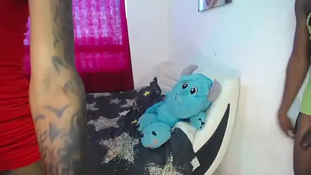 pink 7777 online show from 04/13/26, 12:31