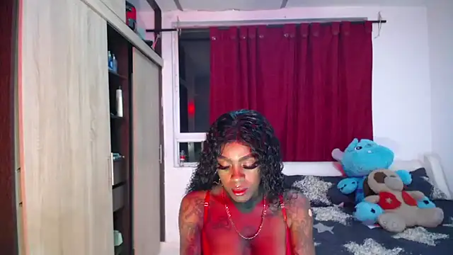 pink 7777 online show from 12/22/25, 01:17