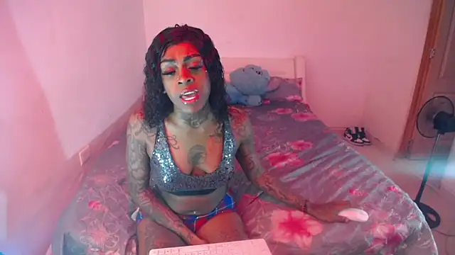 pink 7777 online show from 05/09/26, 03:04