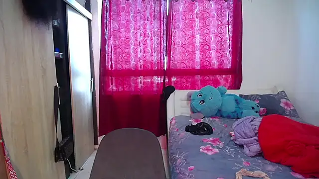 pink 7777 online show from 02/16/26, 05:22