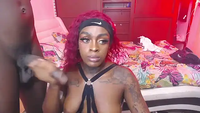 pink 7777 online show from 04/05/26, 01:29