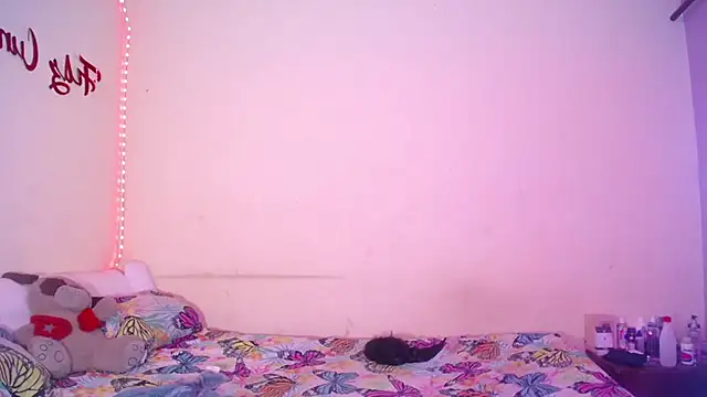 pink 7777 online show from 10/18/25, 05:20