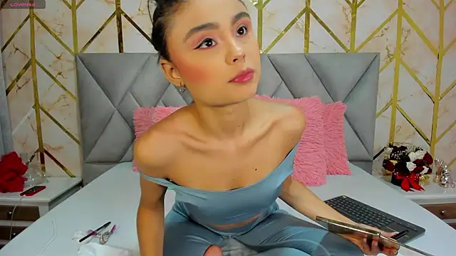 Cassidy 14 online show from 02/08/26, 06:49