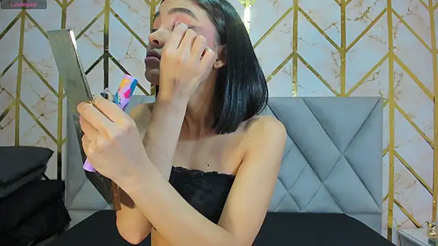 Cassidy 14 online show from 10/12/25, 07:37