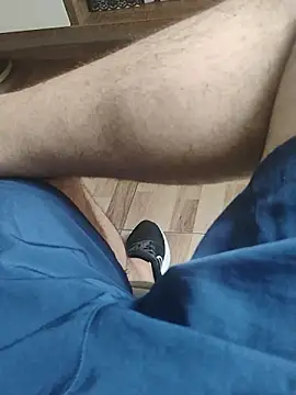 LeoMaduroSP online show from 12/15/25, 12:55