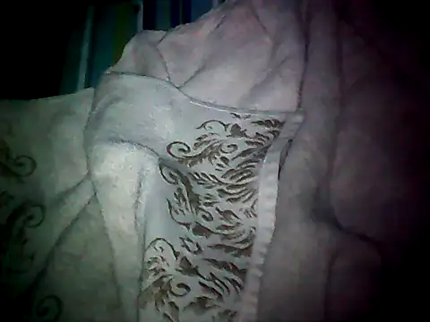 20cmloiro online show from 04/18/26, 07:58