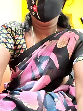Snapshot of tamil_Nathi chatting on 01/08/26, 04:13 tamil Nathi online show from 01/08/26, 04:13