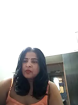 Snapshot of srimasrima chatting on 10/12/25, 01:45 srimasrima online show from 10/12/25, 01:45
