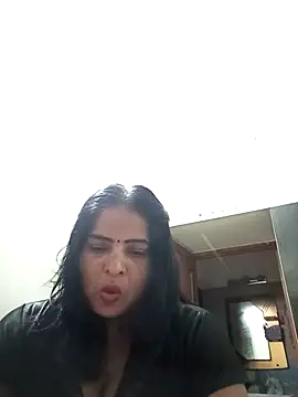 Snapshot of srimasrima chatting on 10/26/25, 10:32 srimasrima online show from 10/26/25, 10:32