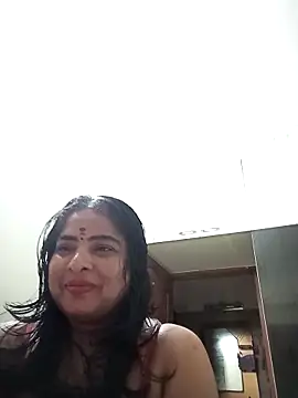 Snapshot of srimasrima chatting on 10/24/25, 10:53 srimasrima online show from 10/24/25, 10:53