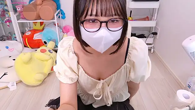 Snapshot of chii_chan_o0 chatting on 07/19/26, 02:14 chii chan o0 online show from 07/19/26, 02:14