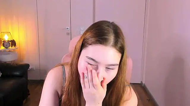 Lili Luuu online show from 03/16/26, 03:04