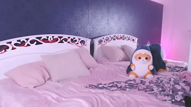 Lili Luuu online show from 01/14/26, 01:04