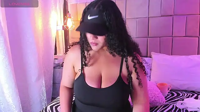 ivonne diaz1 online show from 06/26/26, 09:31