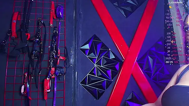 ivonne diaz1 online show from 12/16/25, 08:13