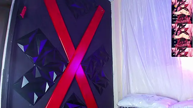 ivonne diaz1 online show from 10/21/25, 07:57