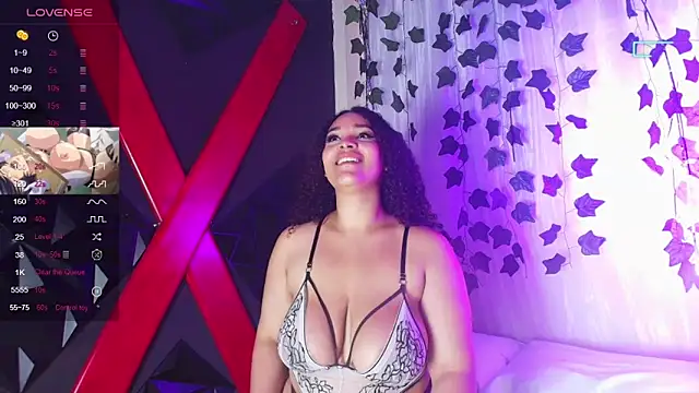 ivonne diaz1 online show from 11/05/25, 08:12