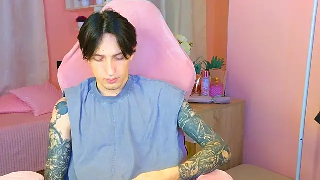 Martin Jin online show from 10/19/25, 01:14