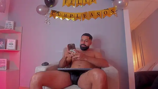 KylliamLevis online show from 03/13/26, 09:20