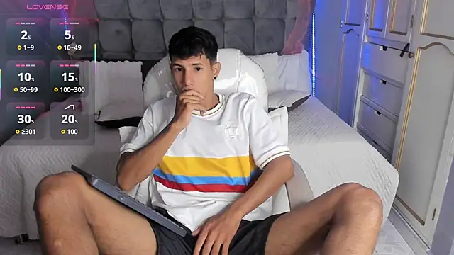 Snapshot of Juan_zabala chatting on 10/14/25, 11:55 Juan zabala online show from 10/14/25, 11:55
