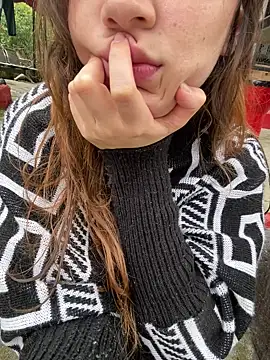 Megan colsom online show from 09/18/25, 02:53