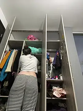 Snapshot of Megan_colsom chatting on 01/13/26, 11:19 Megan colsom online show from 01/13/26, 11:19