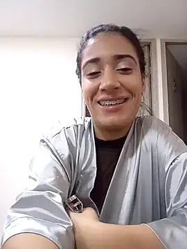 Snapshot of Samantha_hotly chatting on 10/11/25, 01:56 Samantha hotly online show from 10/11/25, 01:56