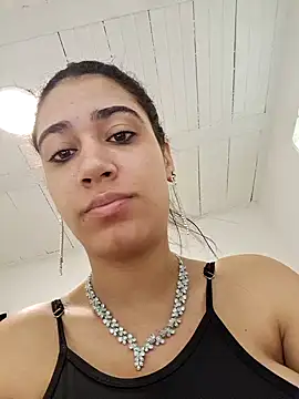 Snapshot of Samantha_hotly chatting on 01/08/26, 09:32 Samantha hotly online show from 01/08/26, 09:32