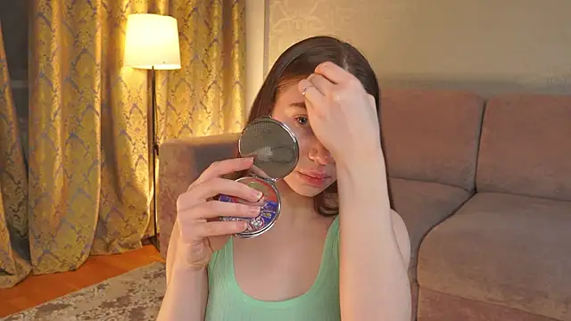 Snapshot of EadlinGillim chatting on 02/04/26, 03:12 EadlinGillim online show from 02/04/26, 03:12