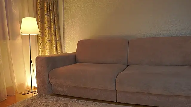 Snapshot of EadlinGillim chatting on 02/18/26, 03:15 EadlinGillim online show from 02/18/26, 03:15