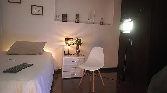 ximena cortez 03 online show from 03/13/26, 06:57