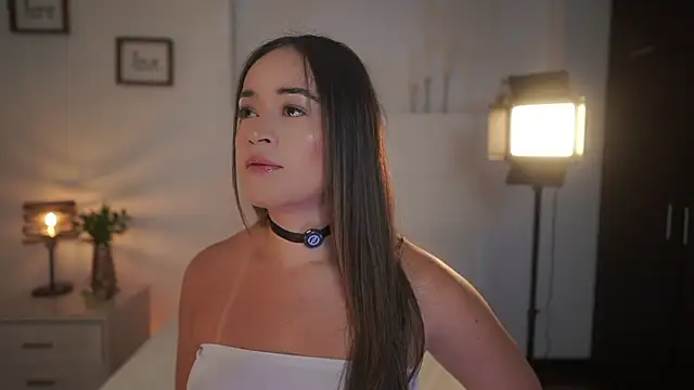 Snapshot of ximena_cortez_03 chatting on 06/10/26, 10:55 ximena cortez 03 online show from 06/10/26, 10:55