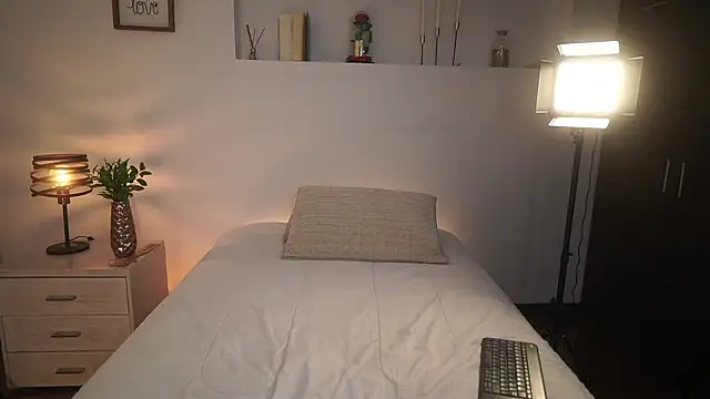 ximena cortez 03 online show from 03/26/26, 11:35