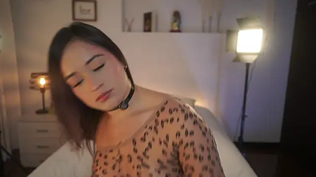 ximena cortez 03 online show from 05/18/26, 10:47